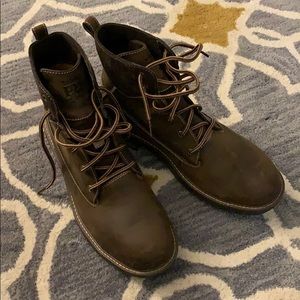 Timberland safety boots size 10, in a good condition.
